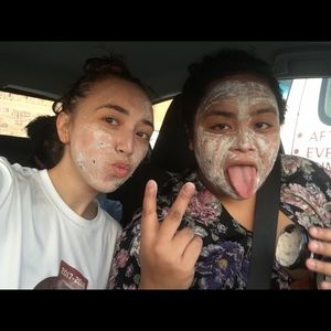 Meet your Posher, Jay and